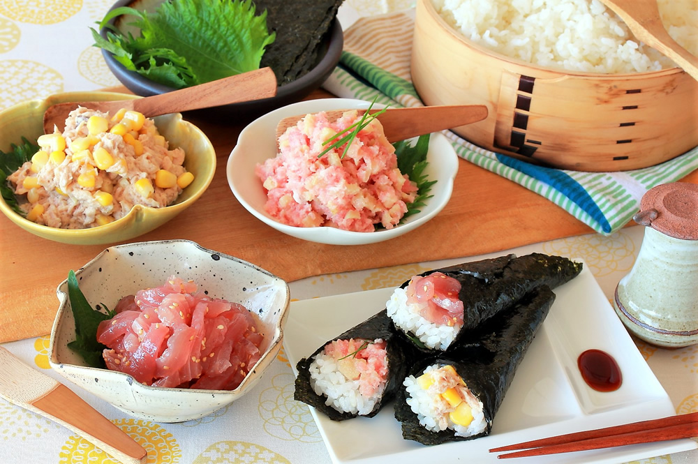 コモディイイダ 歳時記レシピ 3種のまぐろ手巻き寿司