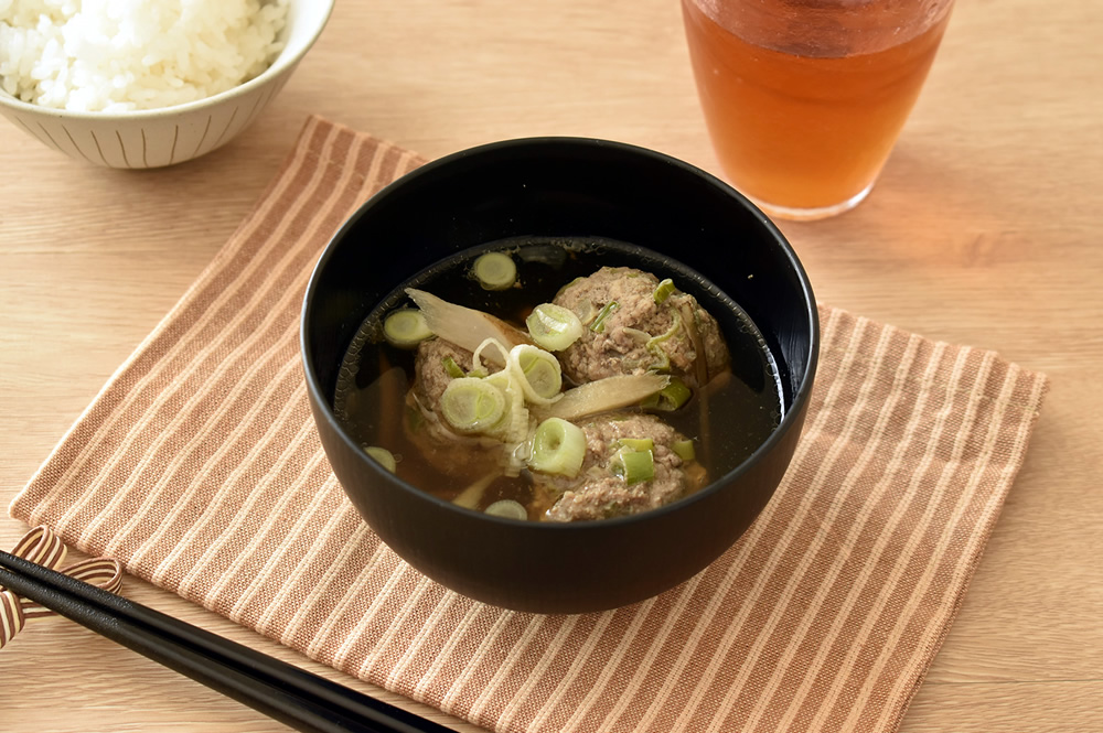 ごぼうと生姜の肉団子スープ